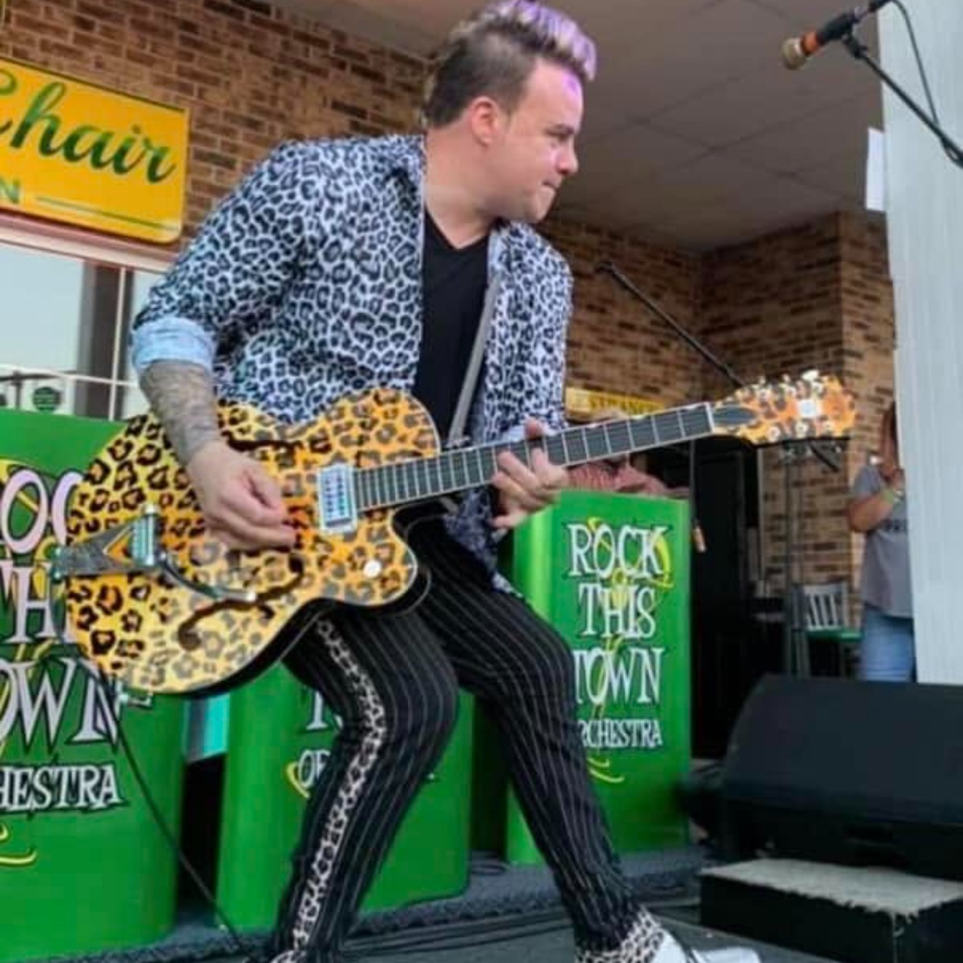 Roy Wilson & The Buzzards photo 3