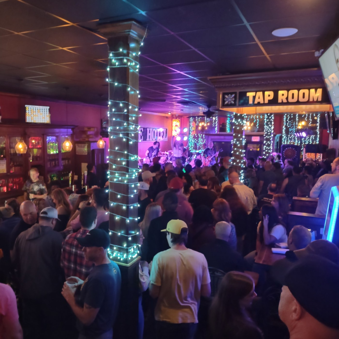 Smokin' Eagle BBQ & Brew photo 4