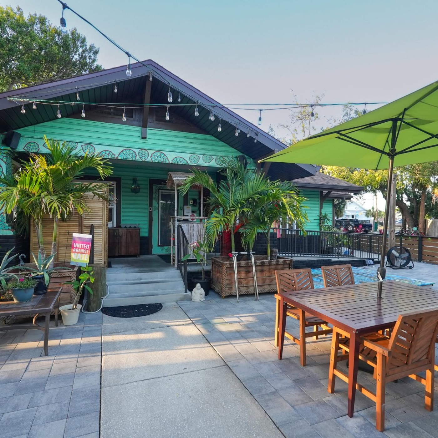 The Honu Restaurant and Tiki Bar photo 1