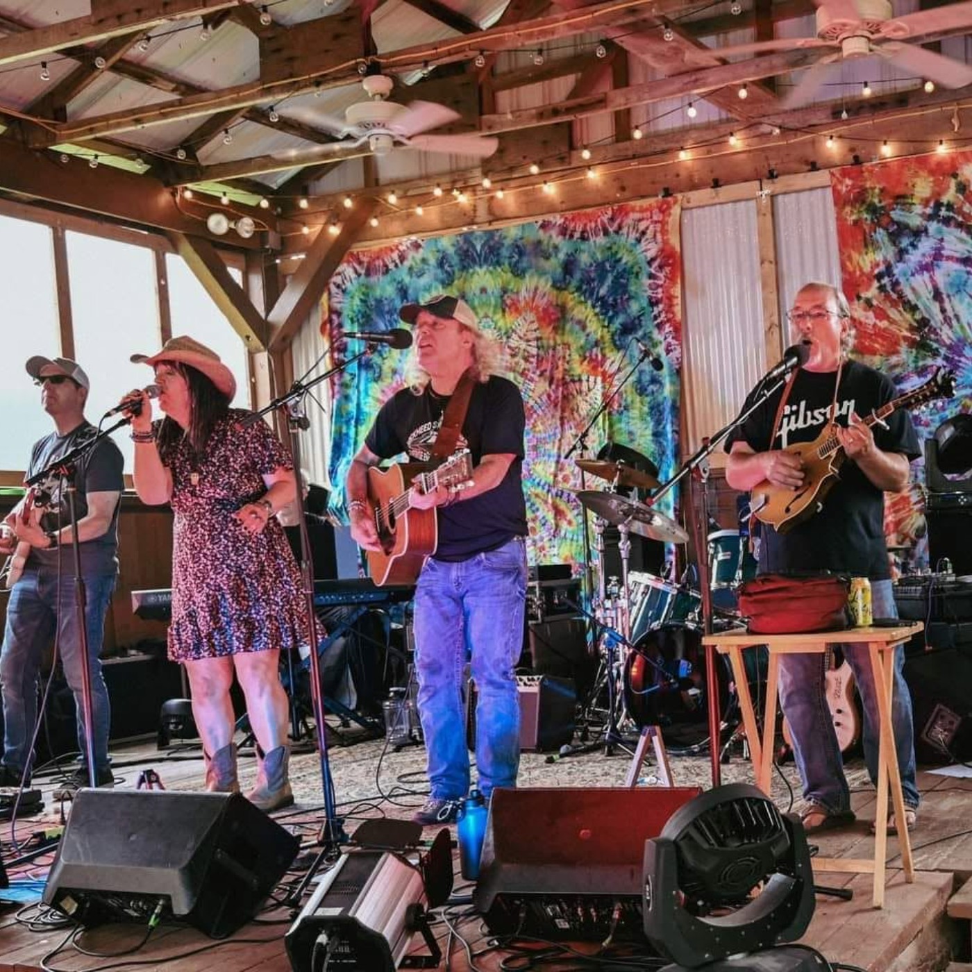 Hot Wire Bluegrass photo 2